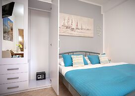 Beachfront Villa near Zlatni rat