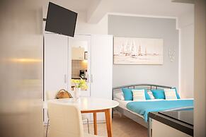 Beachfront Villa near Zlatni rat