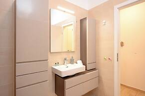 Beachfront Villa near Zlatni rat