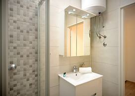 Beachfront Villa near Zlatni rat