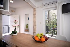 Beachfront Villa near Zlatni rat