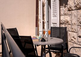 Beachfront Villa near Zlatni rat