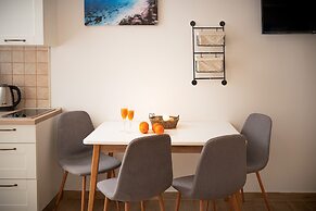 Beachfront Villa near Zlatni rat