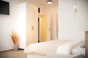 Beachfront Villa near Zlatni rat