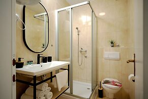 Beachfront Villa near Zlatni rat