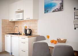 Beachfront Villa near Zlatni rat