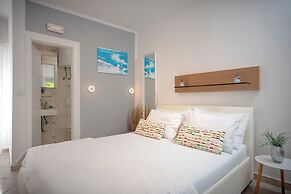 Beachfront Villa near Zlatni rat