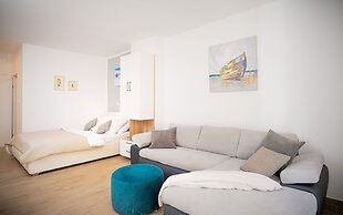 Beachfront Villa near Zlatni rat