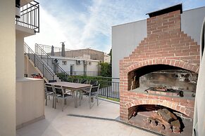 Beachfront Villa near Zlatni rat