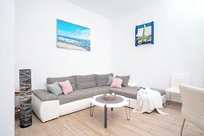 Beachfront Villa near Zlatni rat