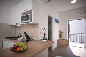 Beachfront Villa near Zlatni rat