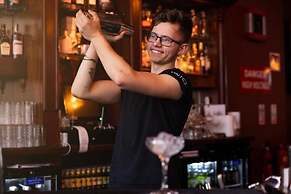 REZz Temple Bar, Dublin