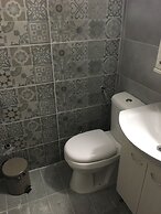 Amazing Studio 10 Minutes To Center no1