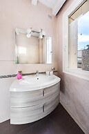 Warda C11 Apartment by Wonderful Italy