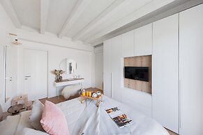 La Cittadella PT-6 by Wonderful Italy