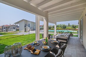 La Cittadella PT-6 by Wonderful Italy