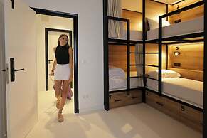 BLACK AND WHITE HOSTEL