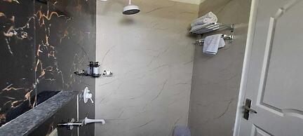 Citrus Prime Hill Queen Resort