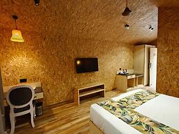 Citrus Prime Hill Queen Resort