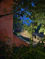 Citrus Prime Hill Queen Resort