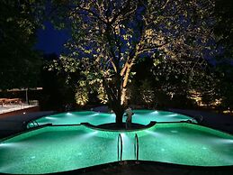 Citrus Prime Hill Queen Resort