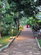 Citrus Prime Hill Queen Resort