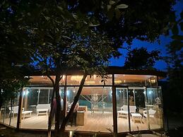 Citrus Prime Hill Queen Resort