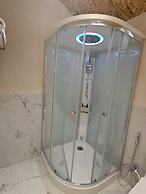 Citrus Prime Hill Queen Resort