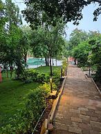 Citrus Prime Hill Queen Resort