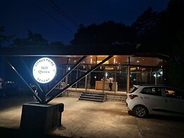 Citrus Prime Hill Queen Resort