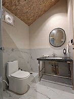 Citrus Prime Hill Queen Resort