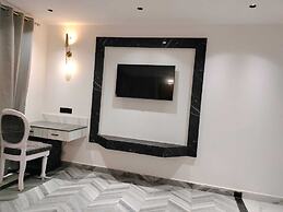 Citrus Prime Hill Queen Resort