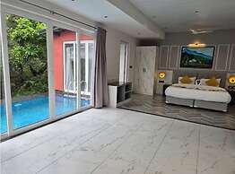 Citrus Prime Hill Queen Resort