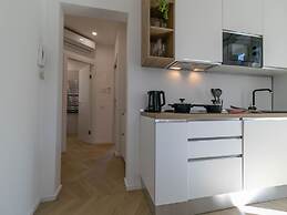 Lake River Apartment