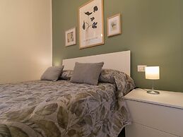 Lake River Apartment