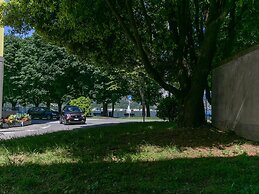 Lake River Apartment