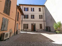 Lake River Apartment