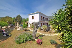 ARCHONTIKO ART HOTEL