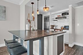 Sight of SAIL Boats Tranquil 1 bedroom