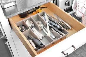 Sight of SAIL Boats Tranquil 1 bedroom