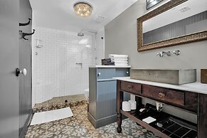 Sight of SAIL Boats Tranquil 1 bedroom