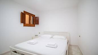 Domus Claudia in Funtana Meiga