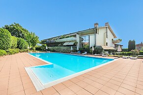 Residence Villa Giulia 5-03 with pool