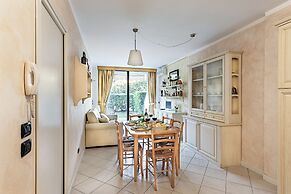 Residence Villa Giulia 5-03 with pool