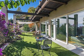 La Bouganville P1-1 Apartment