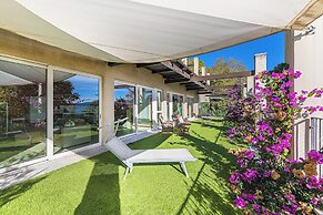 La Bouganville P1-1 Apartment