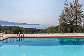 La Bouganville P1-1 Apartment