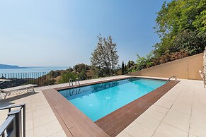 La Bouganville P1-1 Apartment