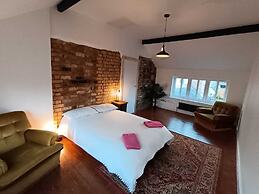 Northampton Oasis - 4 Bedroom House
