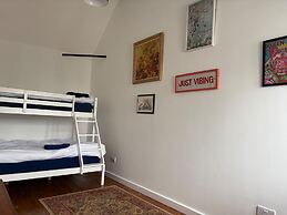 Northampton Oasis - 4 Bedroom House